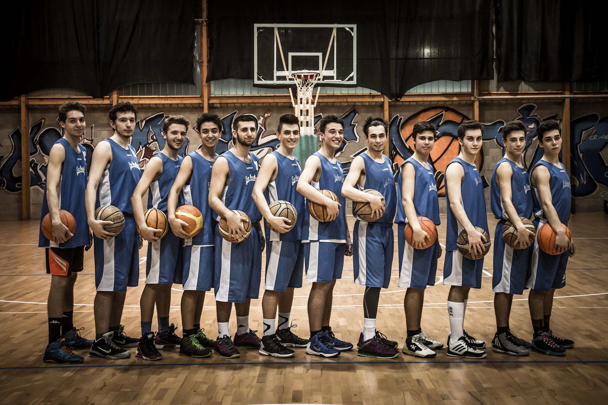 L'ECS Basket Crescentino è una società sportiva di pallacanestro